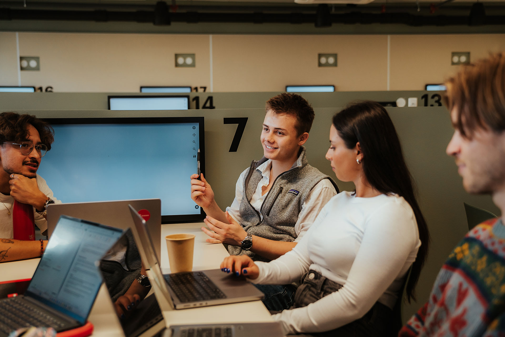 Liv og læring – glimt fra voksne studenters erfaring med fleksibel utdanning, image size:1920x1280