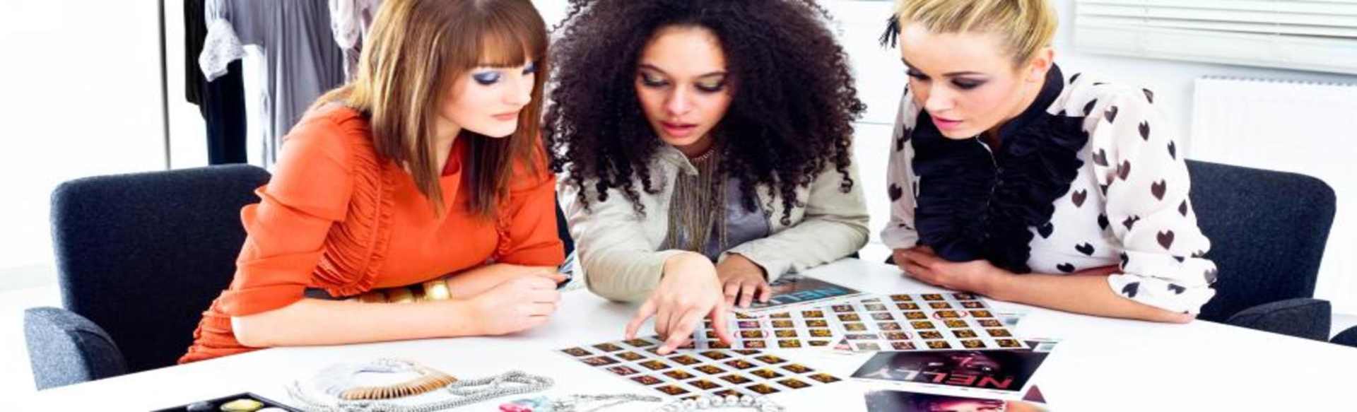 The Design Ecademy - Online Design Courses 개인 스타일리스트 - 공인 디플로마 과정 (온라인)