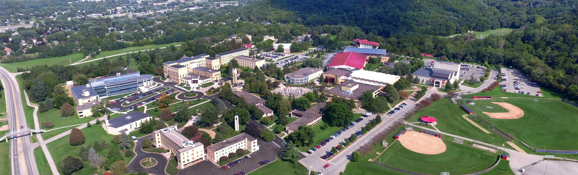 Saint Mary's University of Minnesota Πτυχίο Βιολογίας Προ-φυσικοθεραπείας