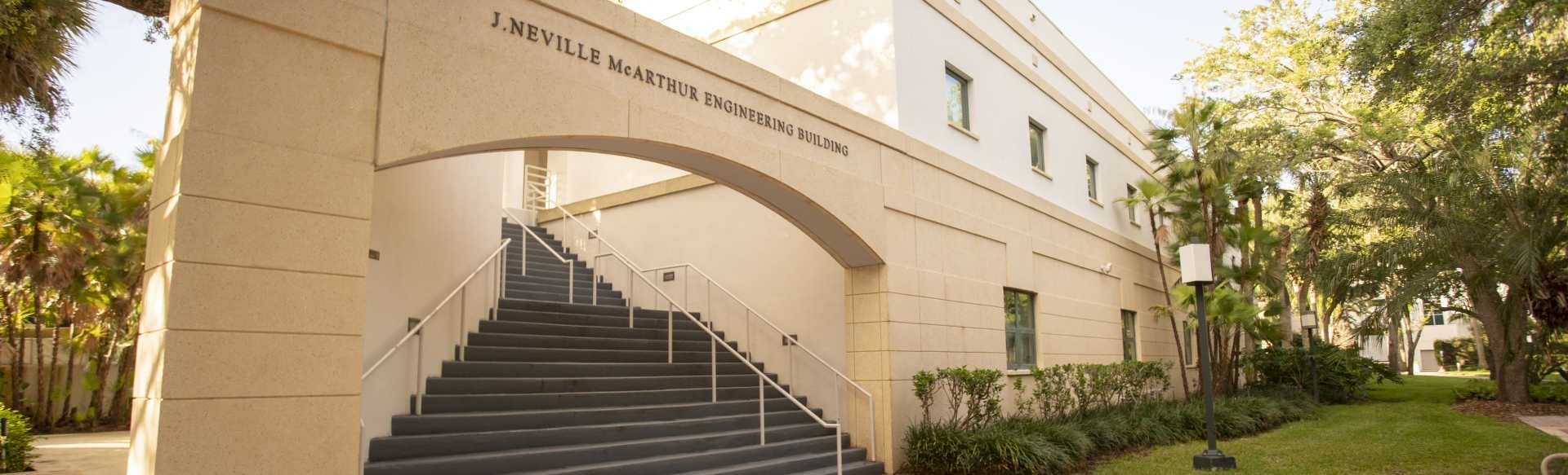 University of Miami, College of Engineering MS σε Ηλεκτρολόγο Μηχανικό και Μηχανικό Υπολογιστών