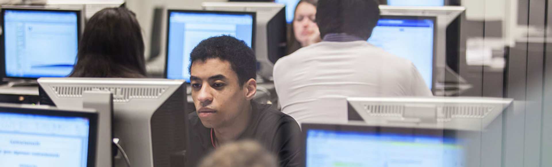 University of Antwerp Master of Computer Science: Computer Networks, Data Science and Artificial Intelligence, or Software Engineering