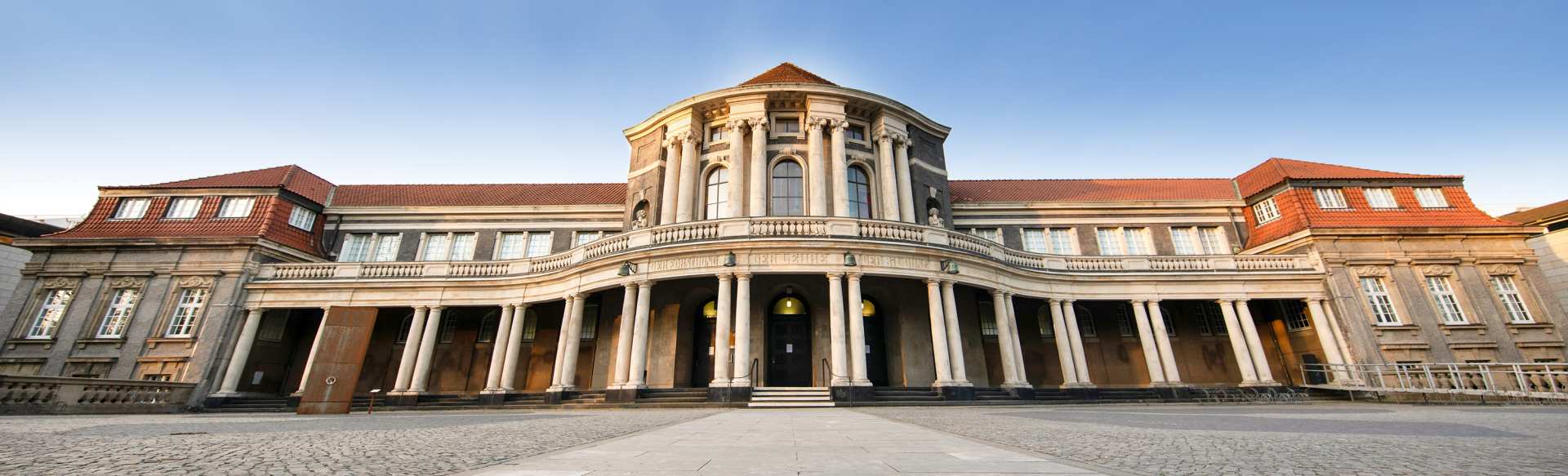 University of Hamburg, Institute of Law & Economics Europæisk mester i lov og økonomi (emle)