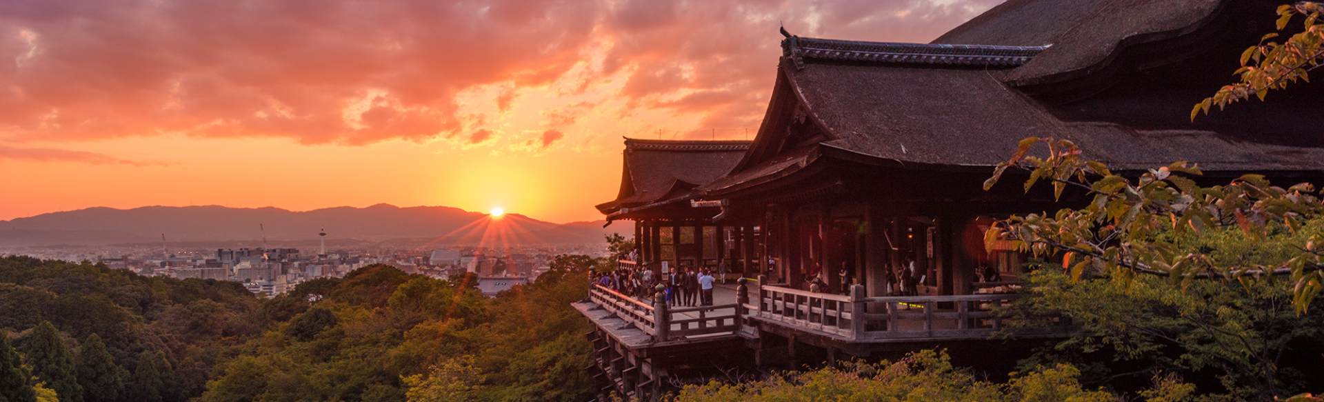 Hawaii Tokai International College Discover East Asia: Language and Culture Immersion Program (with A.A. Degree in Liberal Arts)