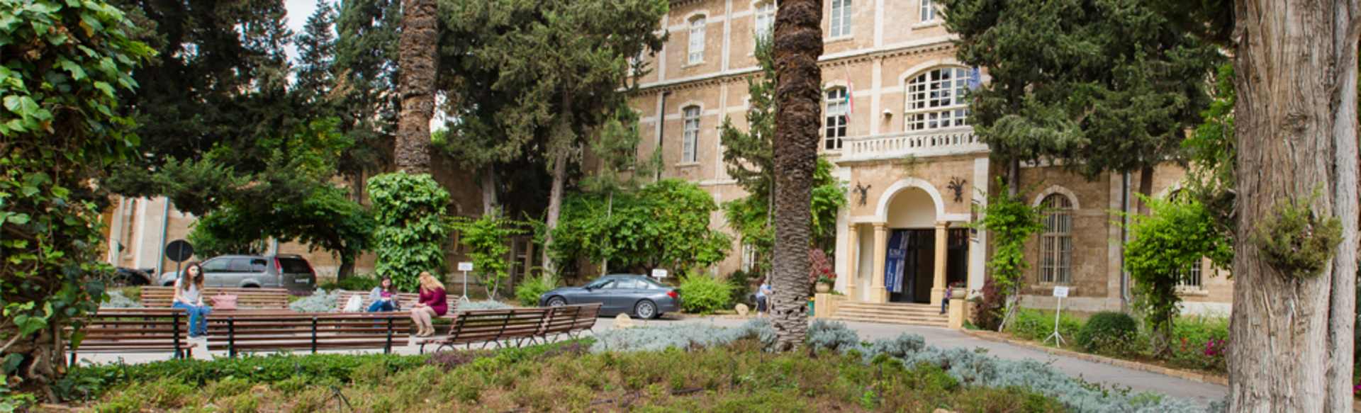 Saint Joseph University of Beirut Master in Leadership and Human Resources Management