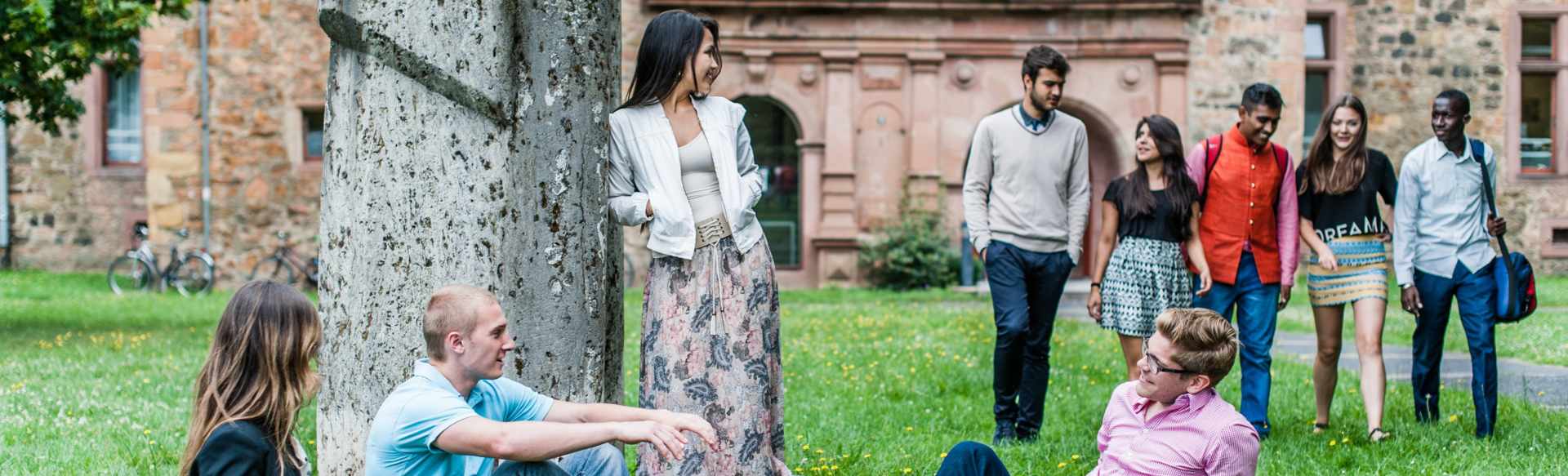 Justus-Liebig-Universität Gießen Online-program i international menneskerettighedslov og international humanitær lov