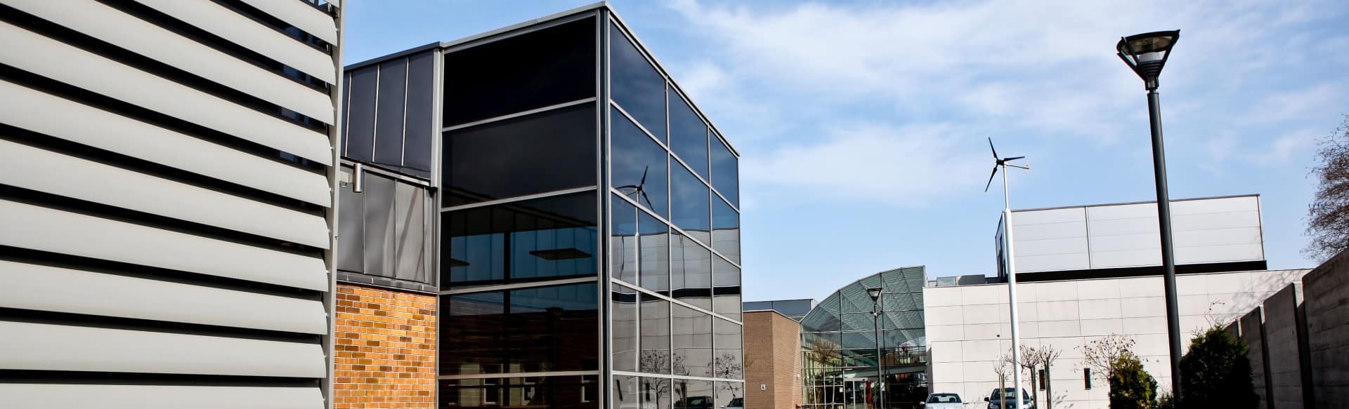 University of Dunaújváros मैकेनिकल इंजीनियरिंग में एमएससी