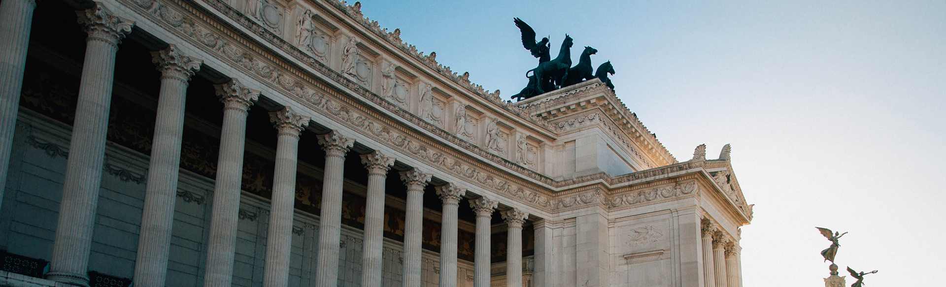 John Cabot University BA in Wirtschaft und Finanzen