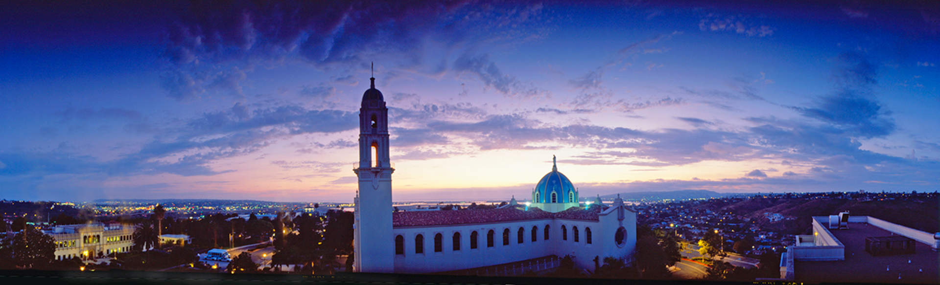 University of San Diego Professional and Continuing Education Liderazgo de TI