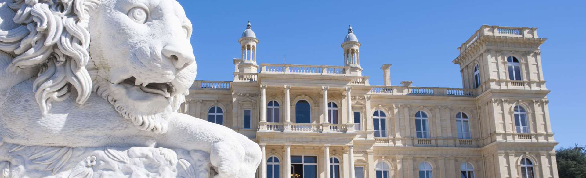 Ferrières Licenciatura Internacional en Administración de Empresas