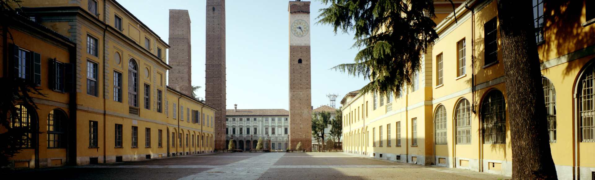 University of Pavia Nationellt doktorandprogram i mikro- och nanoelektronik