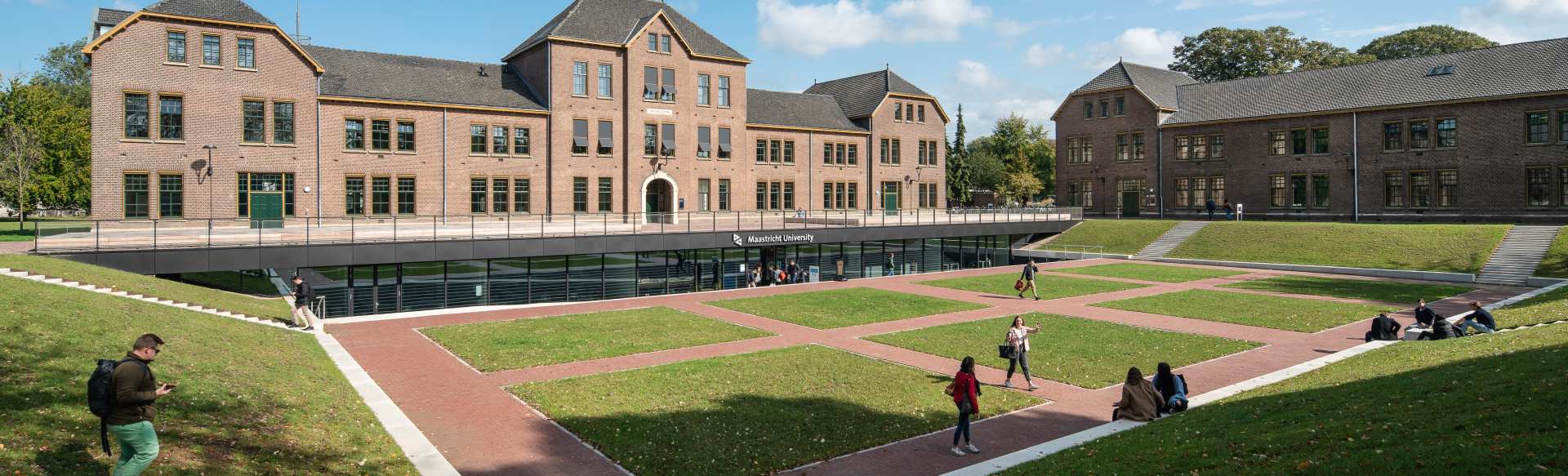 Maastricht University, School of Business and Economics Bachelor in Business Analytics