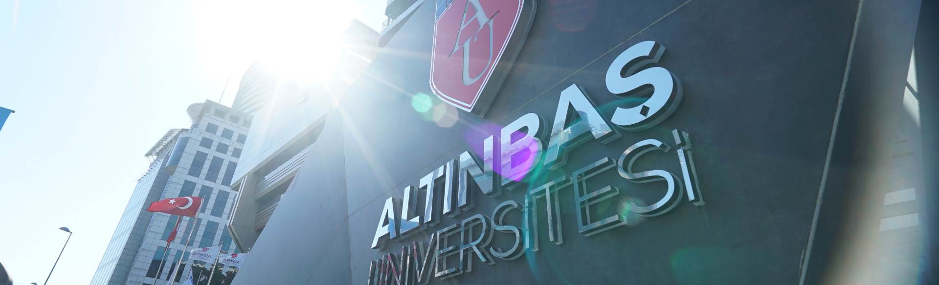 Altinbas University Bachelor of Dentistry (BDent)