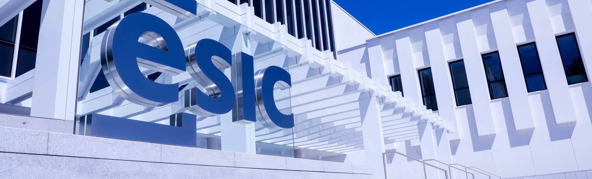 ESIC Escuela de Negocios y Marketing Licenciatura en Administración y Dirección de Empresas