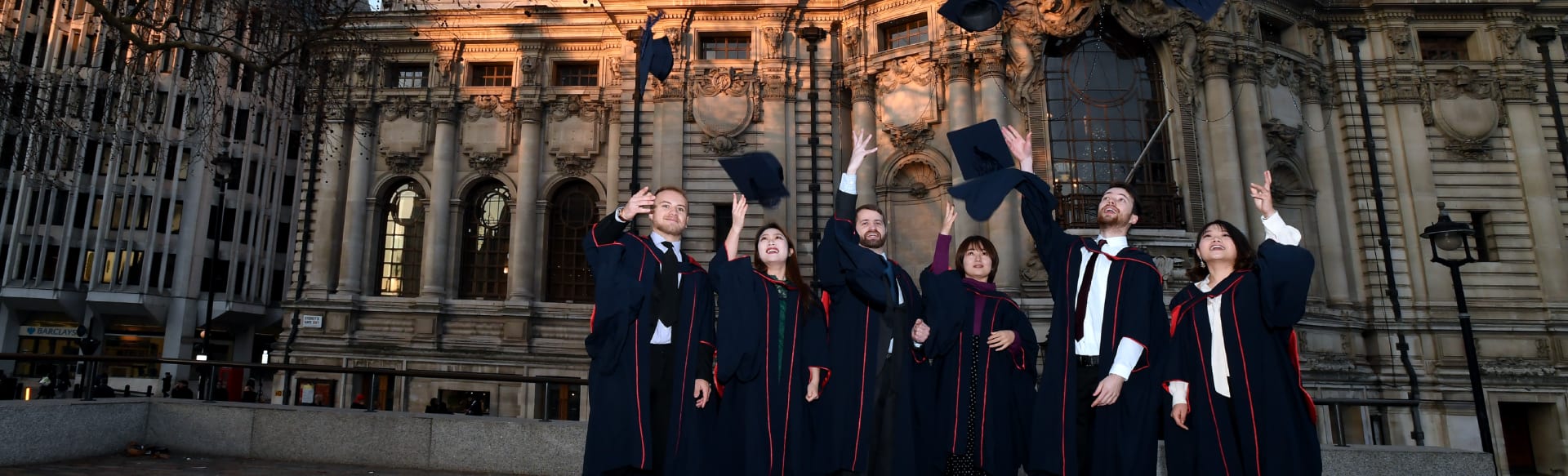 Brunel University London Thạc sĩ Y tế Công cộng (MPH) Trực tuyến