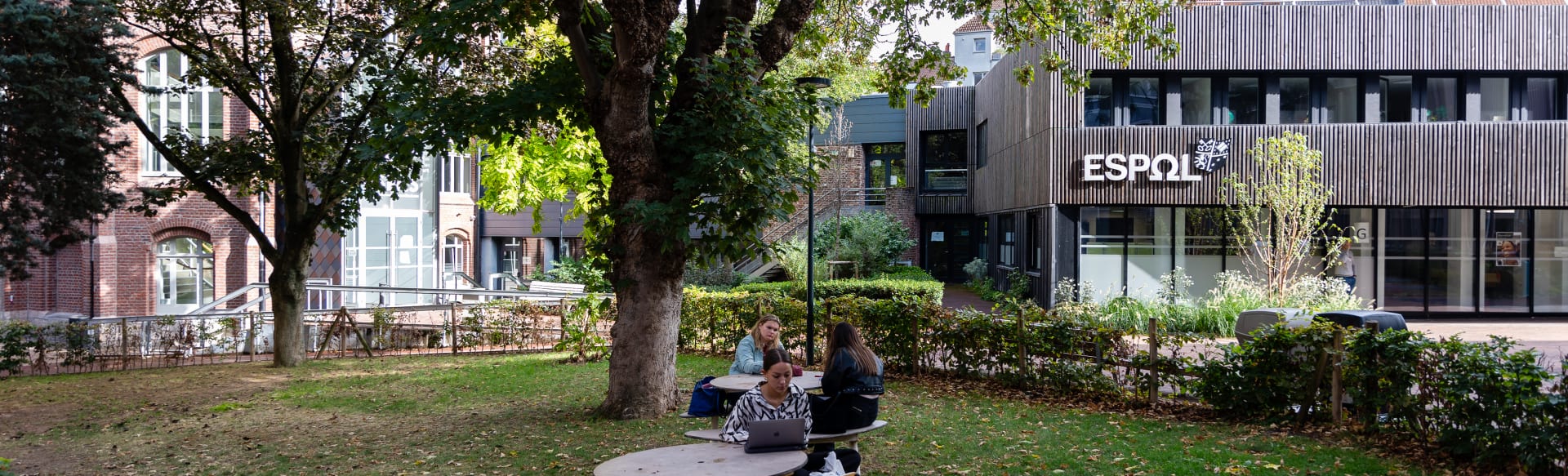 European School of Political and Social Sciences Master in International and Security Politics