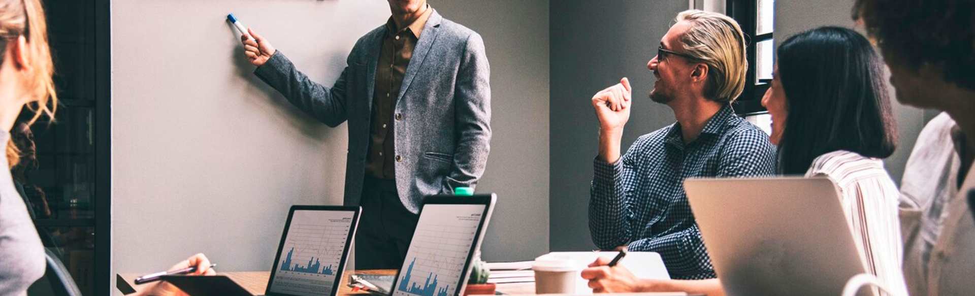 London School of Business & Finance: InterActive Master of Science en marketing stratégique (marketing numérique et médias sociaux)