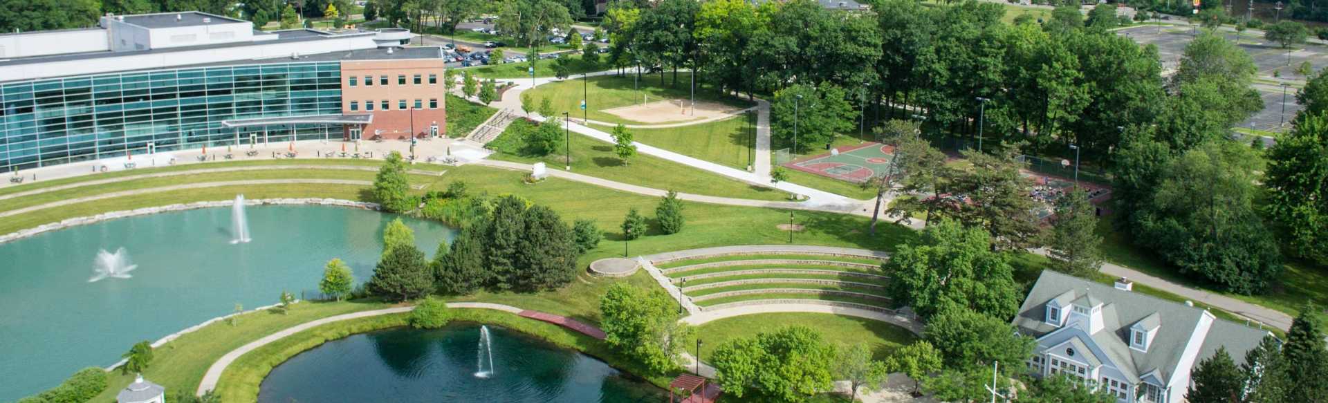 Eastern Michigan University - College of Arts & Sciences BA dalam Pengajaran Bahasa Inggris untuk Penutur Bahasa Lain/TESOL