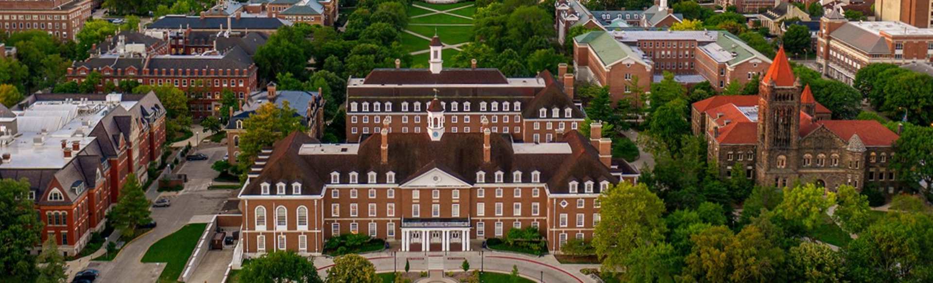 University of Illinois at Urbana - Champaign - College of Law LLM – International & Comparative Law Concentration