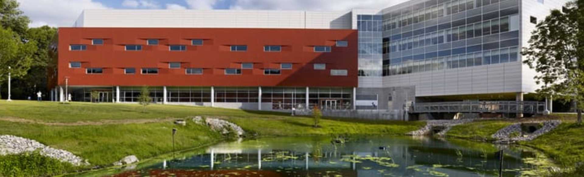 Delaware County Community College مشارك في العلوم التطبيقية ، التكنولوجيا الجراحية
