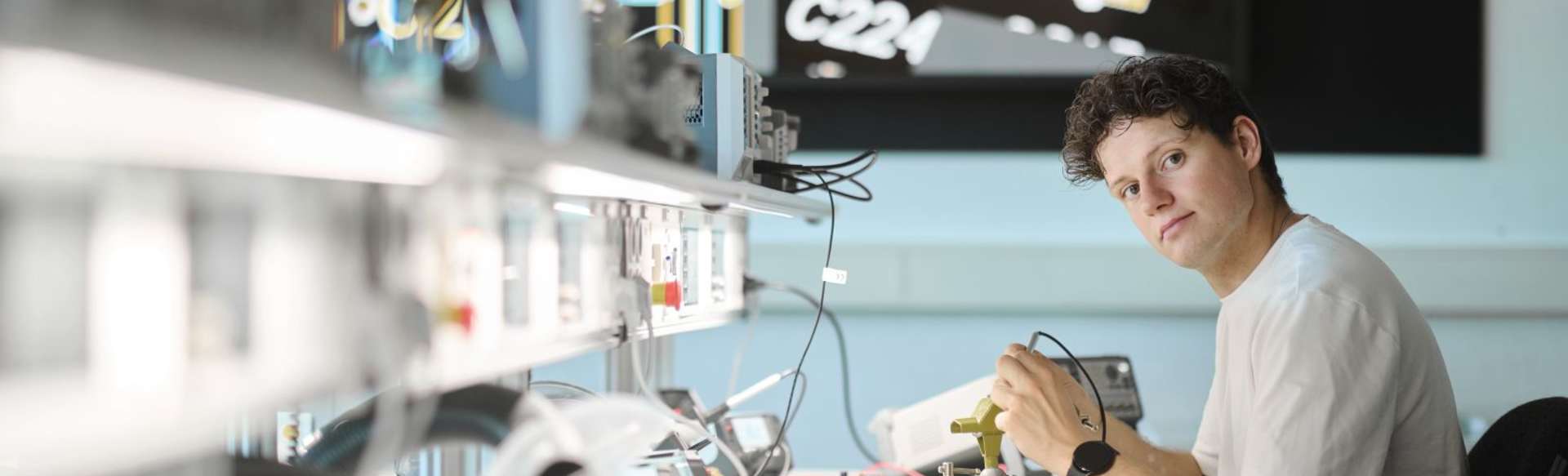 Saxion University of Applied Sciences Bachelor in Electrical & Electronic Engineering (short degree program)