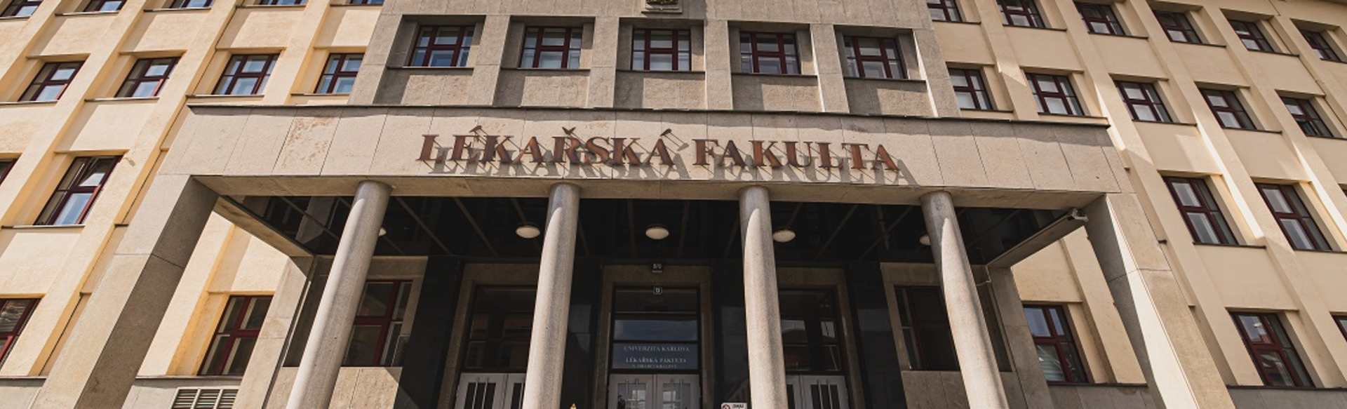 Charles University Faculty of Medicine in Hradec Králové Μεταπτυχιακό στη Γενική Ιατρική (MUDr)