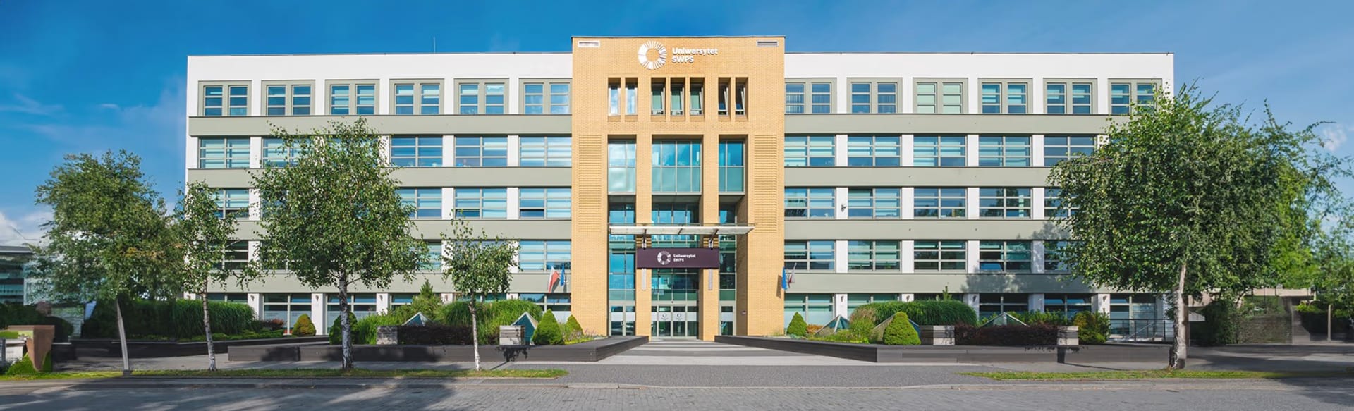 SWPS University Licenciatura en Gestión y Liderazgo