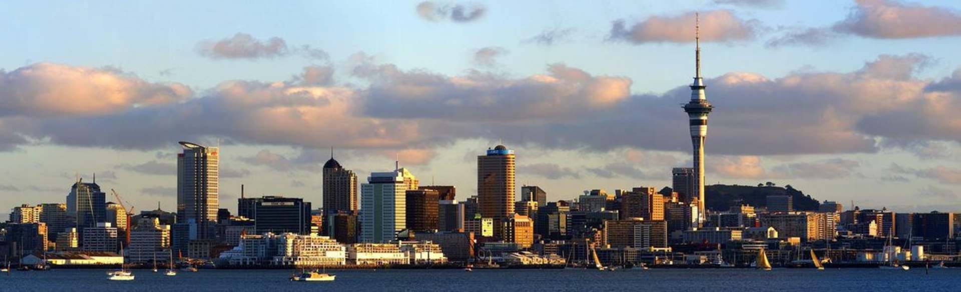 AUCKLAND UNIVERSITY OF TECHNOLOGY Bachelor of Business (Honours)