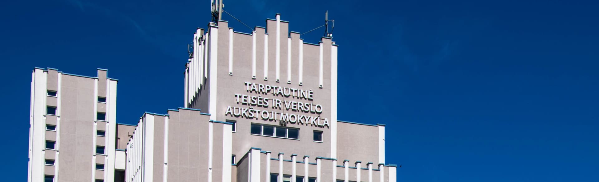 International School of Law and Business Bachelor in International Business Law