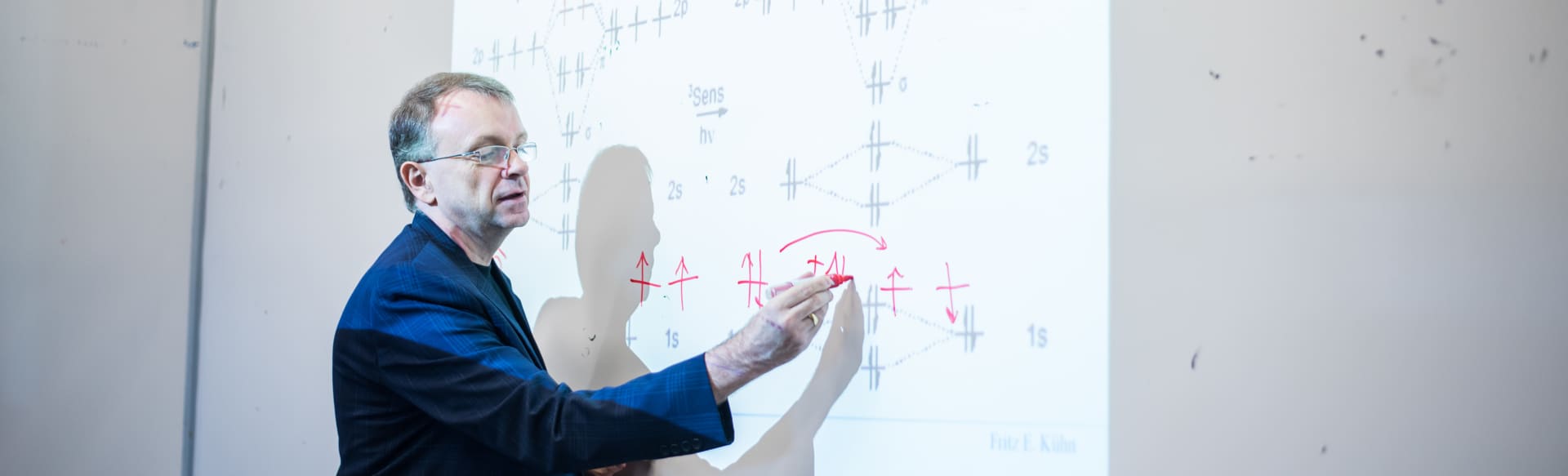 Technische Universität München Asia (TUM Asia) Az ipari kémiai tudományok mestere
