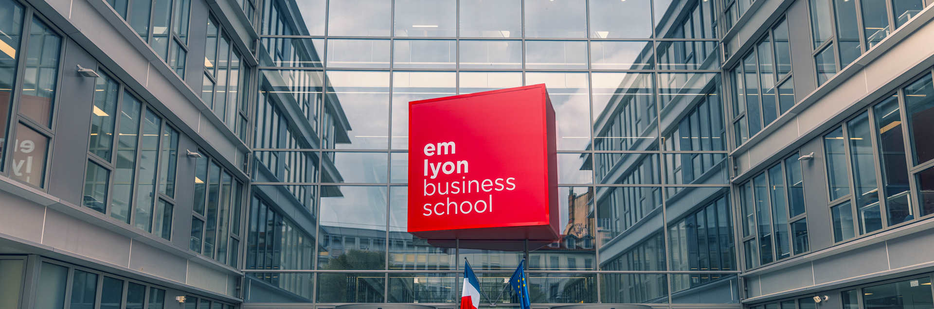 emlyon business school