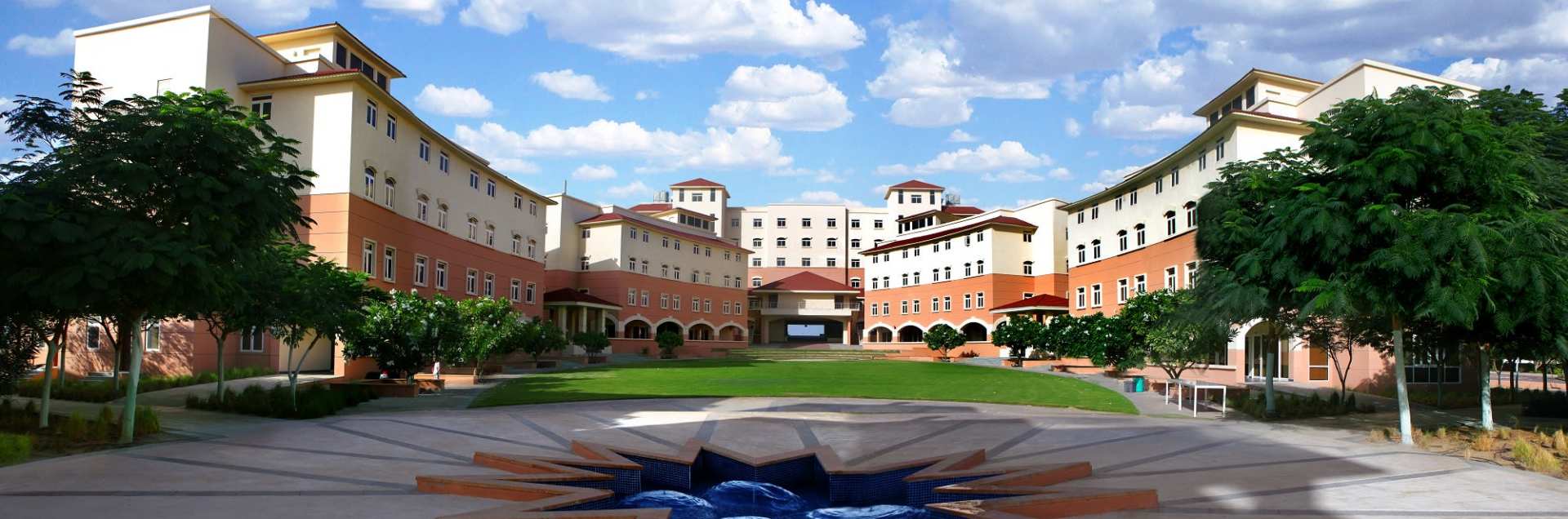 IMT Business School