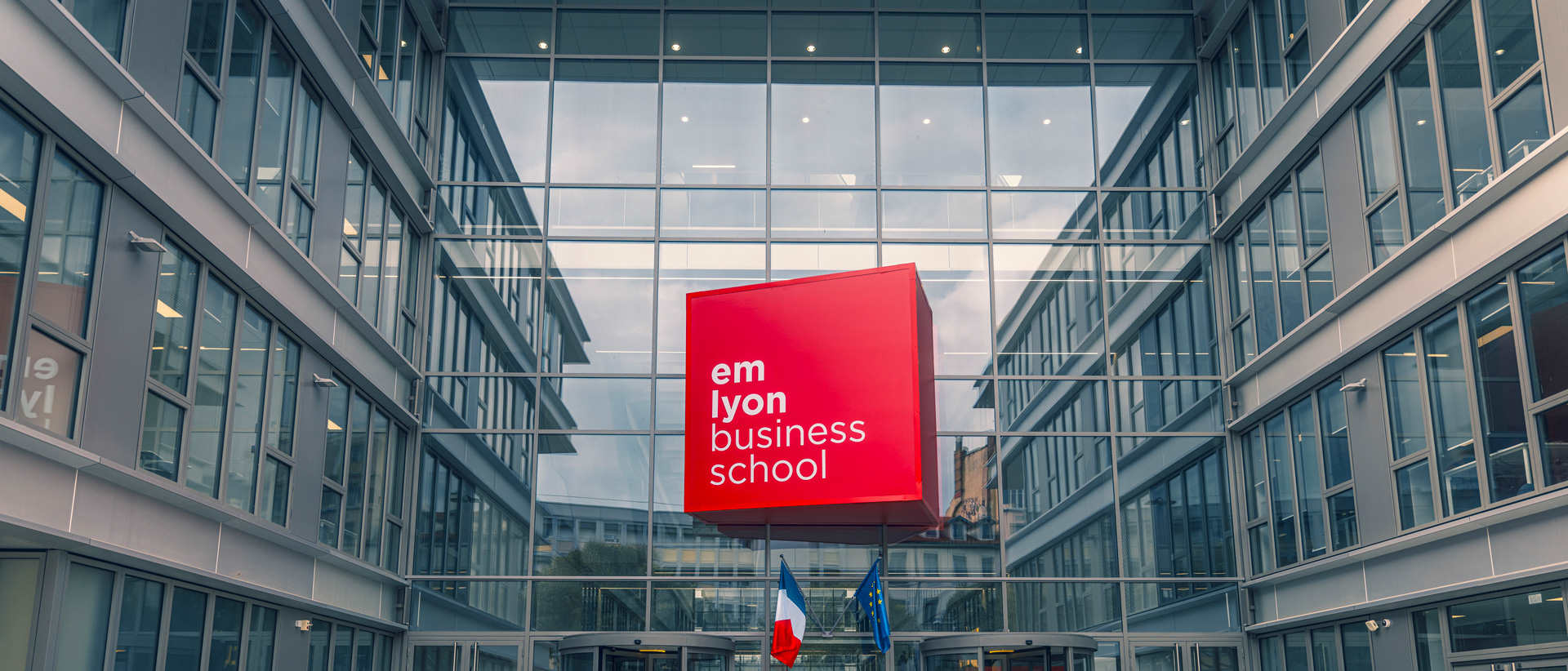 emlyon business school