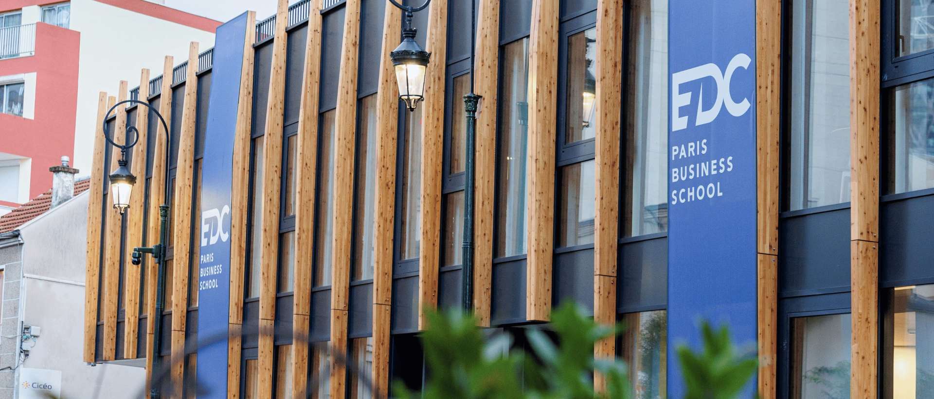 EDC Paris Business School