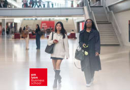 emlyon business school