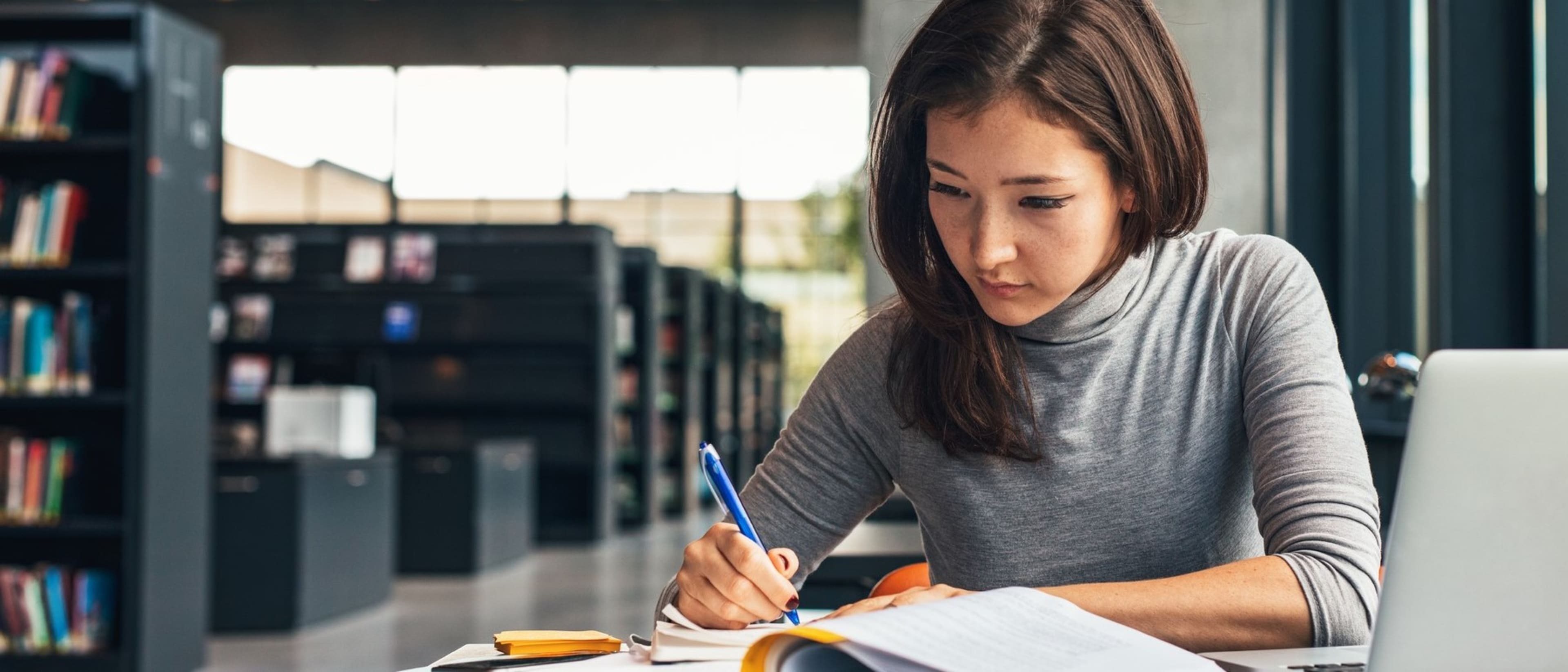 Institut Supérieur de Marketing du Luxe