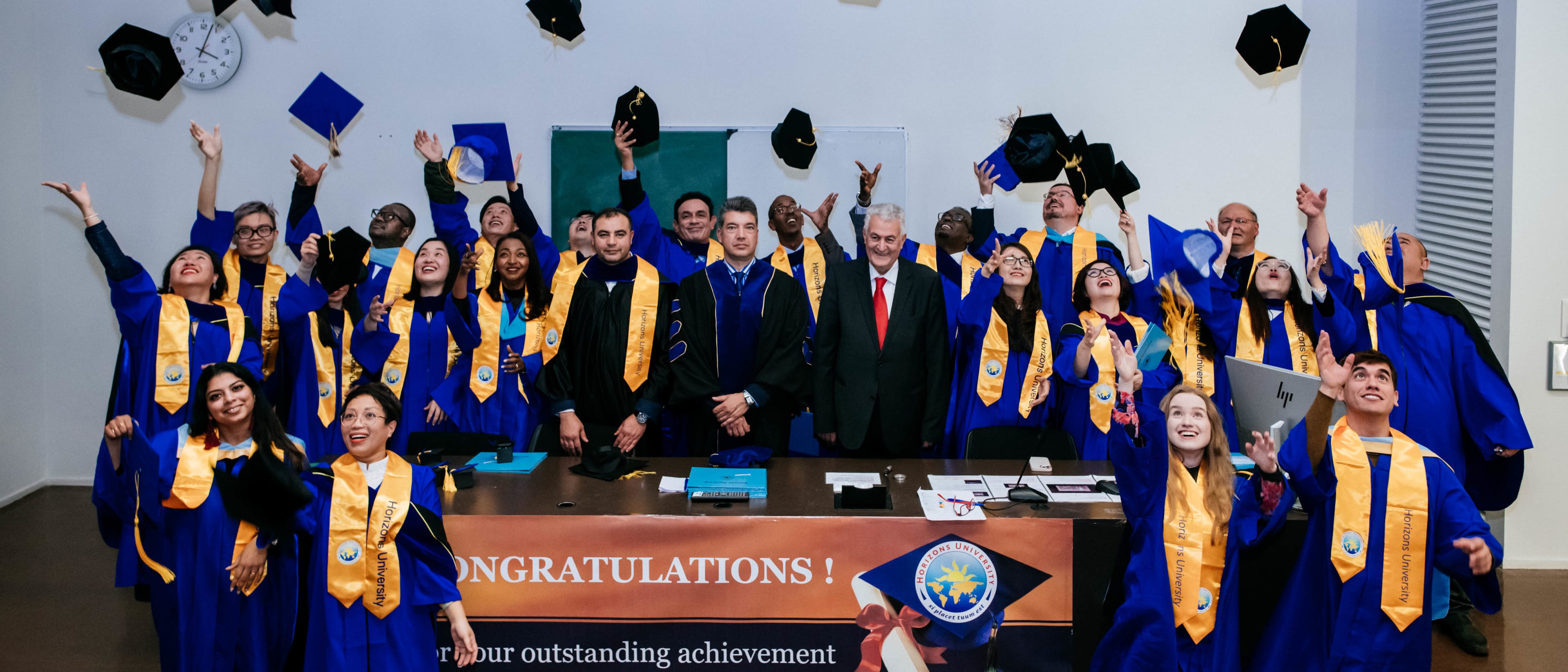 Horizons University