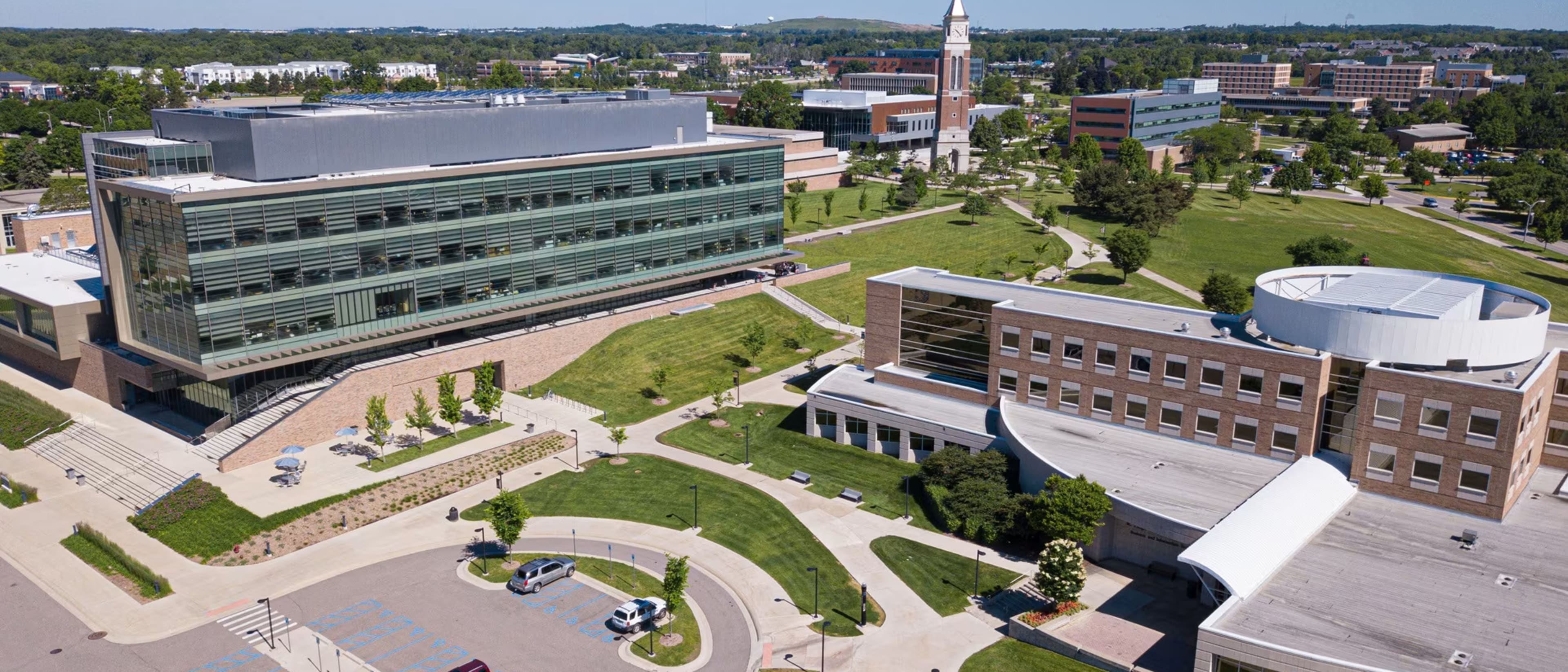 Oakland University - School of Business Administration