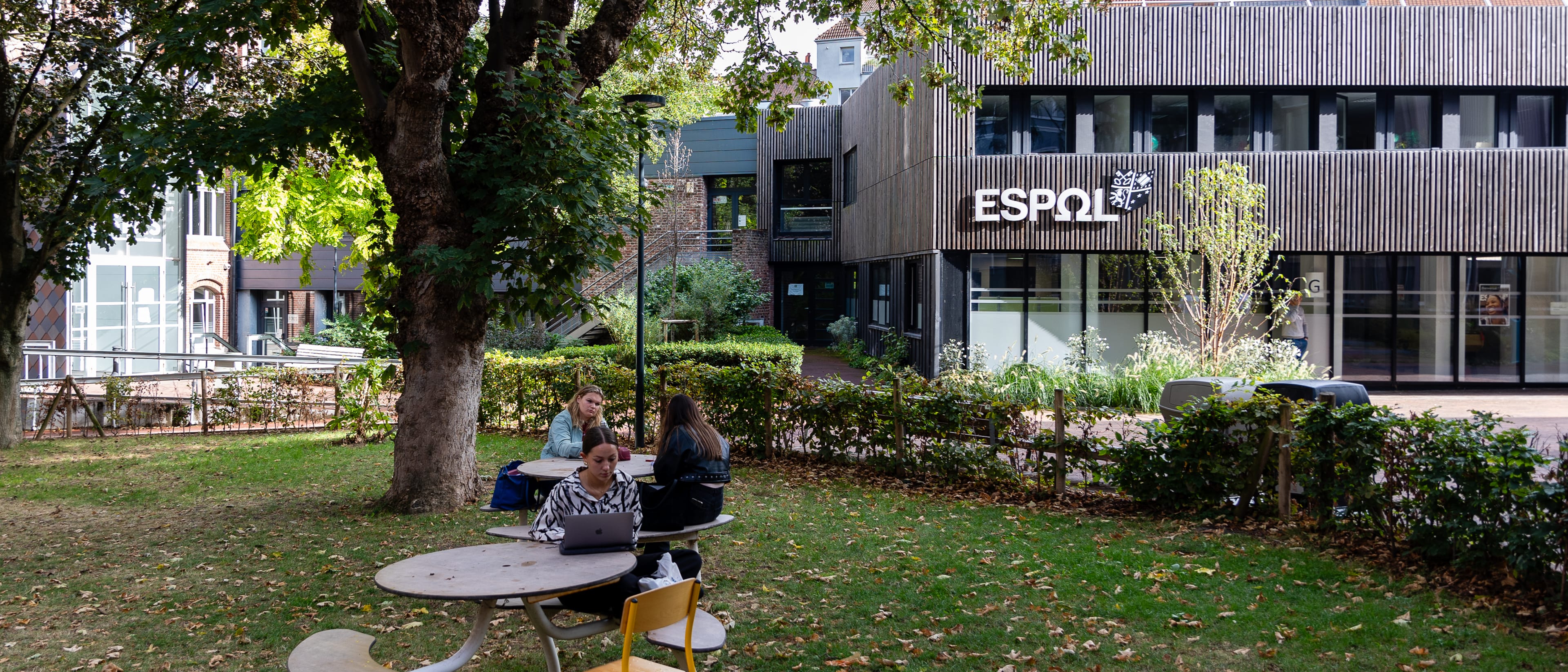 European School of Political and Social Sciences