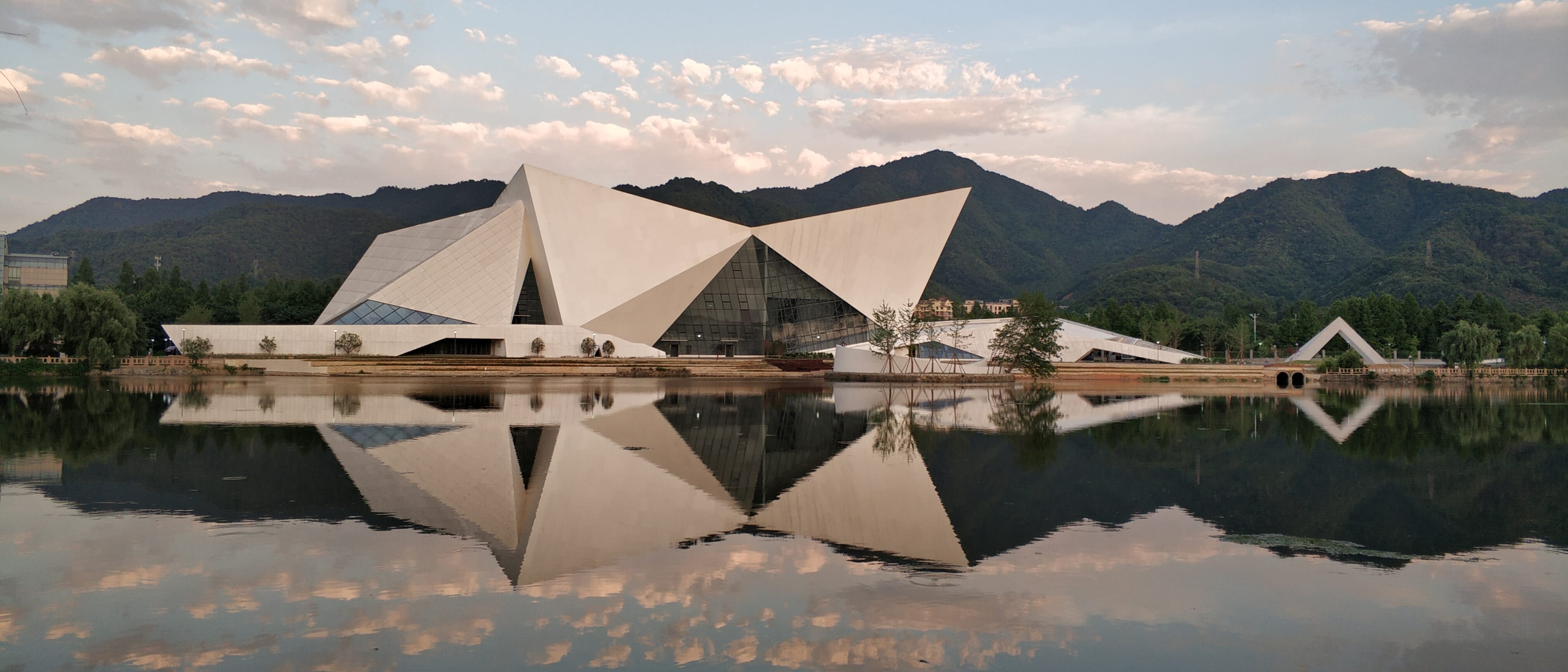 Zhejiang University of Science and Technology