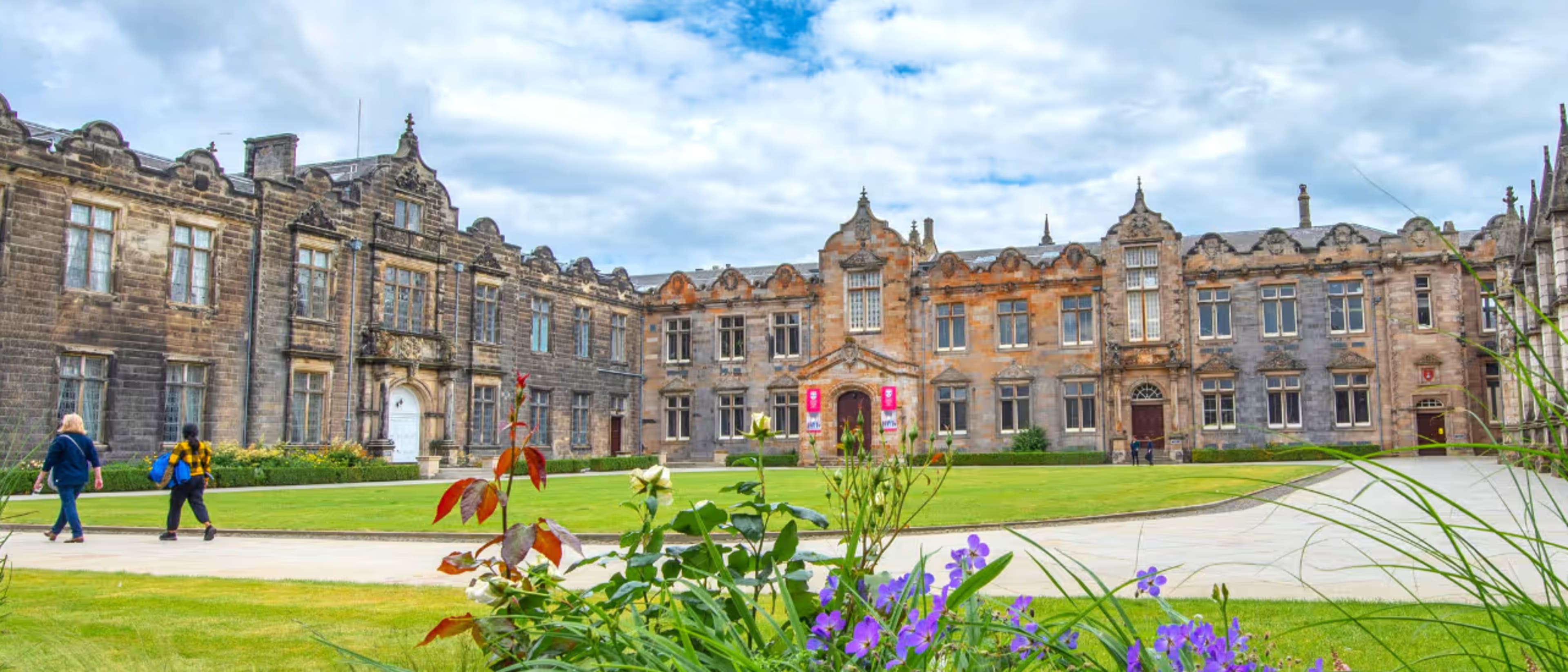 University of St Andrews - Online