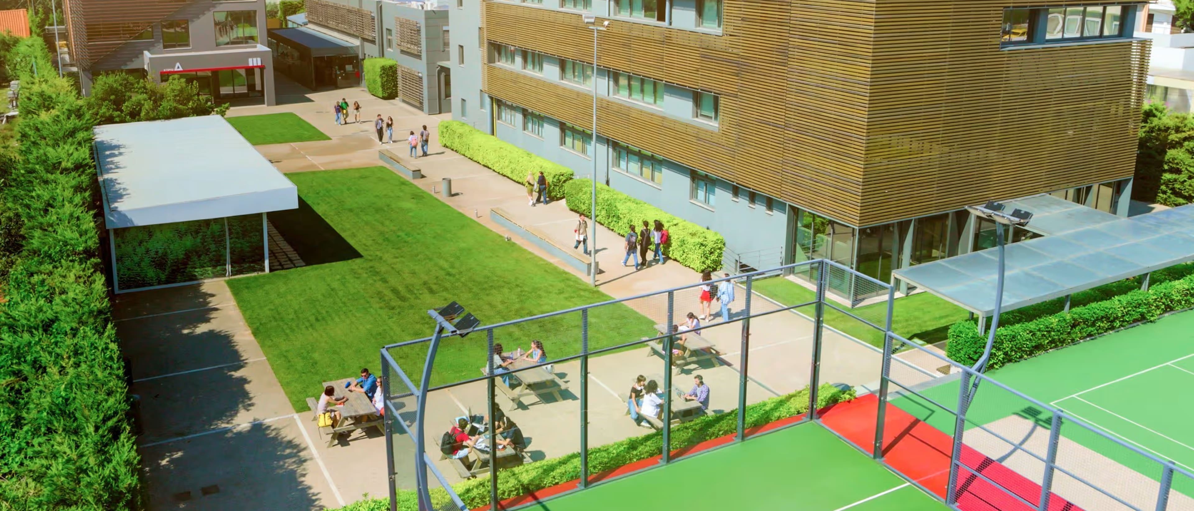 Metropolitan College