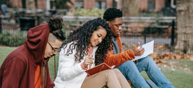 13 money saving tips for college students