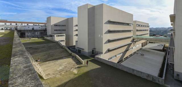 ICBAS School of Medicine and Biomedical Sciences