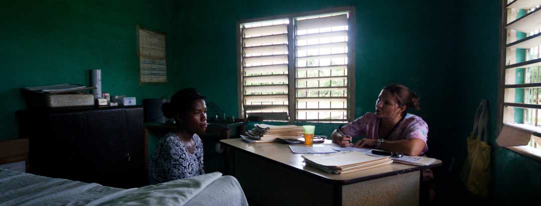 5 Healthcare Fields You Can Study to Help Refugees