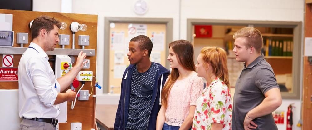 What’s the Difference Between Community College and Vocational School?