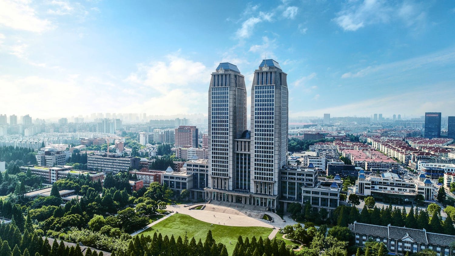 142779_16099-20201026-093235-Fudan_Campus_02.jpg