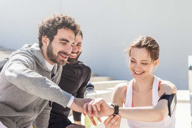Three friends take break from running