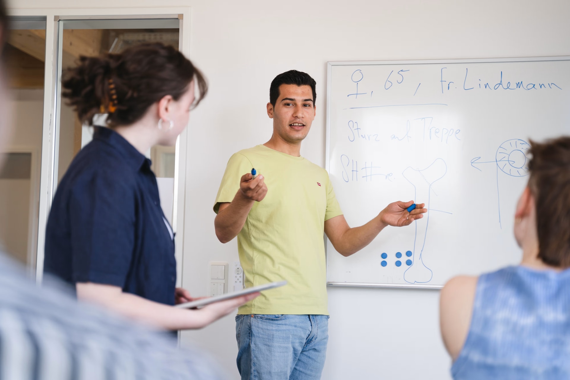 236292_236206_witten-herdecke-university-small-groups-20220519_893CJohannesBuldmann.png