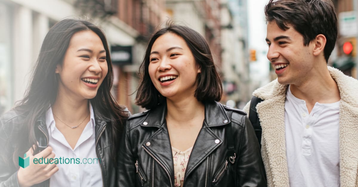 study a bachelor's in the usa scholarship 2025