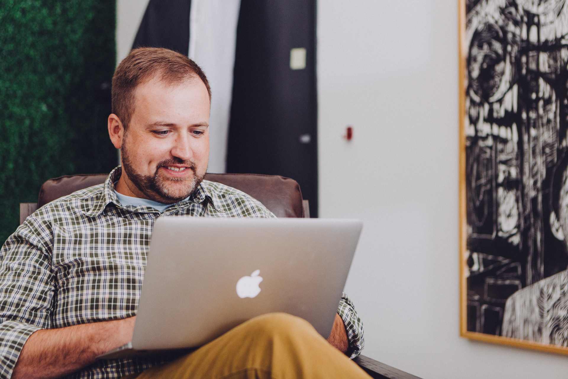 Critically acclaimed editor in open office